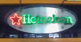 ป้าย Heineken