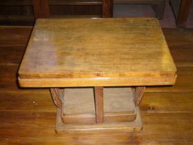 โต๊ะข้าง (ชุดรับแขก) วางของเอนกประสงค์ งานไม้สักเก่า สวยมาก ติดต่อ 089-481-3831