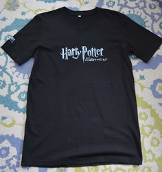 เสื้อ Harry Potter อก18"  ยาว24"มือสอง 95%