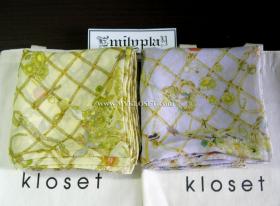 ขายผ้าพันคอ Kloset Basket
