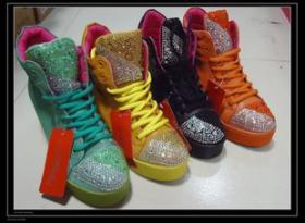 พร้อมส่ง ผ้าใบใส่ก่อน ไม่ซ้ำใคร ราคาพิเศษ