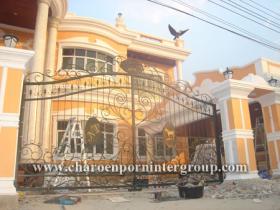 รับติดตั้งประตูรั้วเหล็กดัดอิตาลี