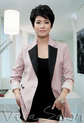 Blazer สีชมพูกะปิปกดำ ใส่ทำงานค่ะ  เก๋ๆ 