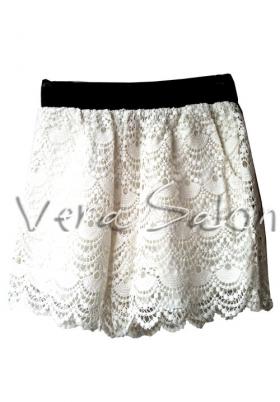 กางเกงขาสั้นขอบยางยืดลูกไม้