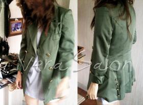 blazer สีเขียวขี้ม้า size s และ สีขาว size m มีแค่แบบละตัวนะคะ