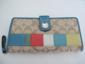 ขาย Coach Coach Signature Multi-Color Strip Zip Around Wallet (SOLD)