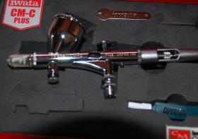 ขาย  Iwata airbrush CM-C plus