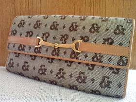 ขาย Pinky&Dianne monogram long wallet, vintage clutch style.