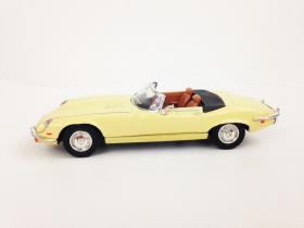 ขาย โมเดลรถเหล็ก Jaguar E-Type 1971 สีเหลือง 1:43