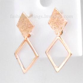 ต่างหูแฟชั่นสีเหลี่ยมข้าวหลามตัด