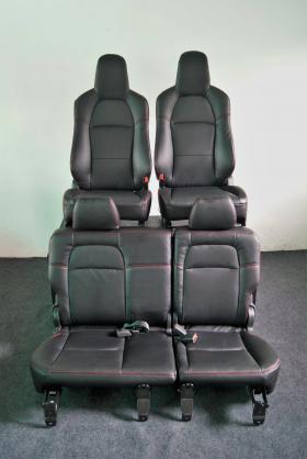 ขาย seat in auto Honda (Mobilio 2015 สีดำ/ด้ายแดง)