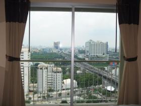 ขายด่วนคอนโดใกล้ทางด่วน เซ็นทรัลพระราม 9 MRT 37 ตร.ม. 1 นอน 1 น้ำ 1 ครัว ระเบียงทิศตะวันออก ห้องตก แต่งสวยพร้อมอยู่ ขายพร้อมผู้เช่า ราคา 3,200,000 บาท ตึก A ชั้นสูง