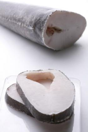 ขาย Snowfish (ปลาหิมะ) มาจากทะเลน้ำลึก แช่แข็ง-18 C โดยการนำเข้าจากต่างประเทศ เนื้อนุ่ม ละเอียด อร่อย ไม่คาว (Product from South America)