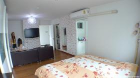 ให้เช่า คอนโด ใหม่ คอนโด วัน ลาดพร้าว15 พร้อมอยู่ ชั้น3 สตูดิโอ 33ตรม ใกล้ MRT ลาดพร้าว 13000บ/ด