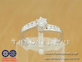แหวนเพชร  แต่งงาน แหวนหมั้น เพชรรวม 0.37 กะรัต Color 97
