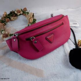 กระเป๋า Guess คาดอก