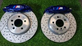 ชุดติดตั้งเบรคหน้าแบมโบ้ 4 พอตพร้อมจาน 350 ของใหม่ BMW F10