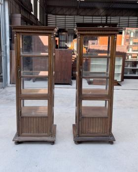 ตู้คู่เสาโรมันงานเก่าโปร่งรอบด้าน