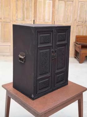 ตู้หลังเกี๊ยหรือตู้เซฟโบราณสีเดิม