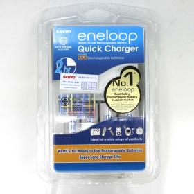 เครื่องชาร์จ Sanyo Eneloop Quick Charger 2 ชั่วโมงเต็ม + ถ่าน Eneloop ขนาด AA 4 ก้อน  แถมกระเป๋าสีฟ้าใส่เครื่องชาร์จ 1 ใบ จัดส่ง EMS ฟรี