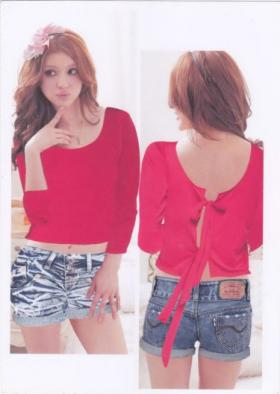 เสื้อแขนยาวผ้านิ่มตัวสั้น ผูกโบว์ด้านหลัง หวานน่ารัก แต่แอบเซ็กซี่ค่ะ