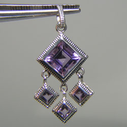 จี้แอเมทิสต์แท้ ตัวเรือนเงินแท้ 925 STERLING SILVER PENDENT WITH NATURAL AMETHYSTสวยๆ 
