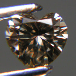 0.32ct เพชร สีแชมเปญ ธรรมชาติ สะอาดสวยไฟดีมาก สีธรรมชาติรูปหัวใจ NATURAL CHAMPAGNE DIAMOND