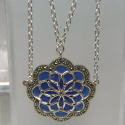 สร้อยคอพร้อมจี้บลูอะเกตแท้ ตัวเรือนเงินแท้ 925 SILVER PENDENT NECKLACE WITH BLUE AGATE