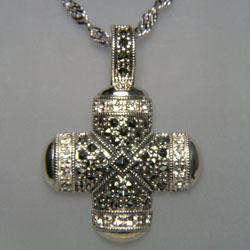สร้อยคอพร้อมจี้มาร์คาไซต์แท้ ตัวเรือนเงินแท้ 925 SILVER PENDENT NECKLACE with MARCASITE