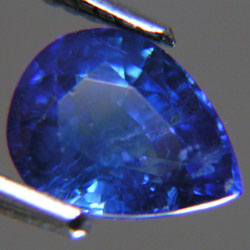 1.91ct NATURAL BLUE SAPPHIRE ไพลิน ธรรมชาติ สีน้ำเงินสวยๆ  จากศรีลังกา อัญมณีเดือนกันยายน