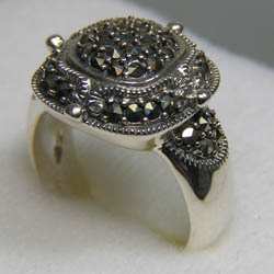 แหวนมาร์คาไซต์แท้ ตัวเรือนเงินแท้ 925 STERLING SILVER RING WITH NATURAL MARCASITE
