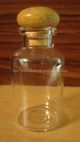 ขวดแก้วฝาไม้ 20 cc กว้าง 3 สูง 5.5 cm  ราคาขายส่ง ฝาจุกไม้/พลาสติก สั่งซื้อขั้นต่ำ 50 ใบ B116