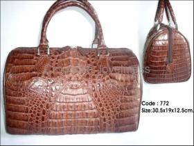 <b>กระเป๋าหนังจระเข้แท้772</b>