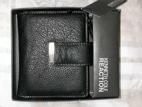 ขาย KENNETH COLE WALLET in box - black  -