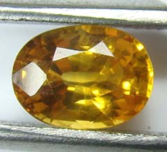 บุษราคัมบางกะจะแท้ (Yellow Sapphire) 1.30 กะรัตสีแม่โขงของจันทบุรี