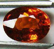 พลอยสเปคซาไทต์ (Spessartite Garnet) 1.90 กะรัตสีส้มมาแรง