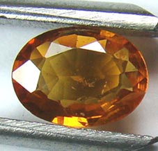 บุษราคัมบางกะจะแท้ (Yellow Sapphire) 0.70 กะรัตสีแม่โขงของจันทบุรี