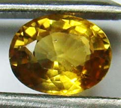 บุษราคัมบางกะจะแท้ (Yellow Sapphire) 1 กะรัตสีแม่โขงของจันทบุรี