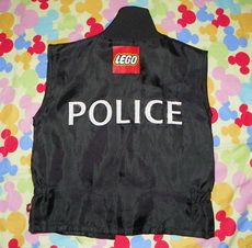 เสื้อ Lego Police size 3-4ขวบ มือสองสภาพ99% ซิปหน้าอก28" ยาว15"