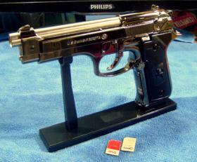 ขายปืนไฟเช็คberetta 92f  จำหน่ายปืนไฟแช็คบาเร็ตต้า