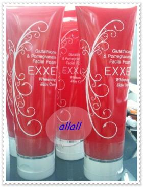 ขายโฟมล้างหน้าผิวขาว  EXXE GLUTATHIONE & POMEGRANTE FACIAL FOAM  100 g 
