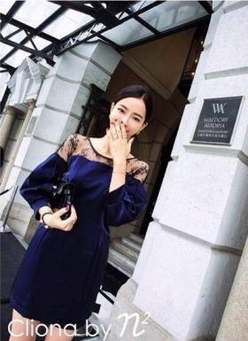 Cliona ชุดเดรสผ้าซาตินสีน้ำเงิน ไหล่ซีทรู (LR928)