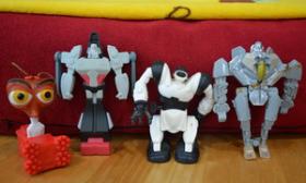 Mcdonaldมือ2: Transformer &หุ่นโรบอท แถมตุ๊กตา