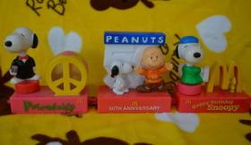 Mcdonaldมือ2:  Snoopy & Penuts