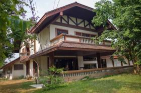 บ้านเช่าขนาดใหญ่ ทำoffice มีโกดัง มีพื้นที่ว่าง เชียงใหม่