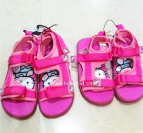 รองเท้า H&M Hello Kitty ไซส์ eur 26 และ 29