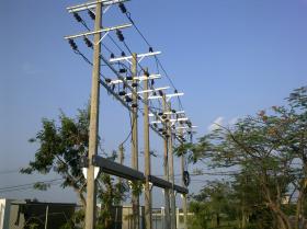 ขายหม้อแปลงไฟฟ้าแรงสูงพร้อมติดตั้ง โทร 090-135-2028