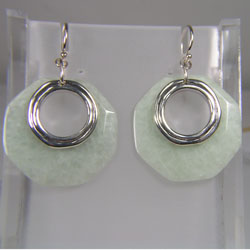 ต่างหูหยกแท้ ตัวเรือนเงินแท้ 925 STERLING SILVER EARRINGS WITH NATURAL JADE