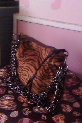 ขายกระเป๋า........