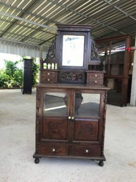 คันฉ่องโบราณตัวใหญ่ จิกลายทั้งตัว